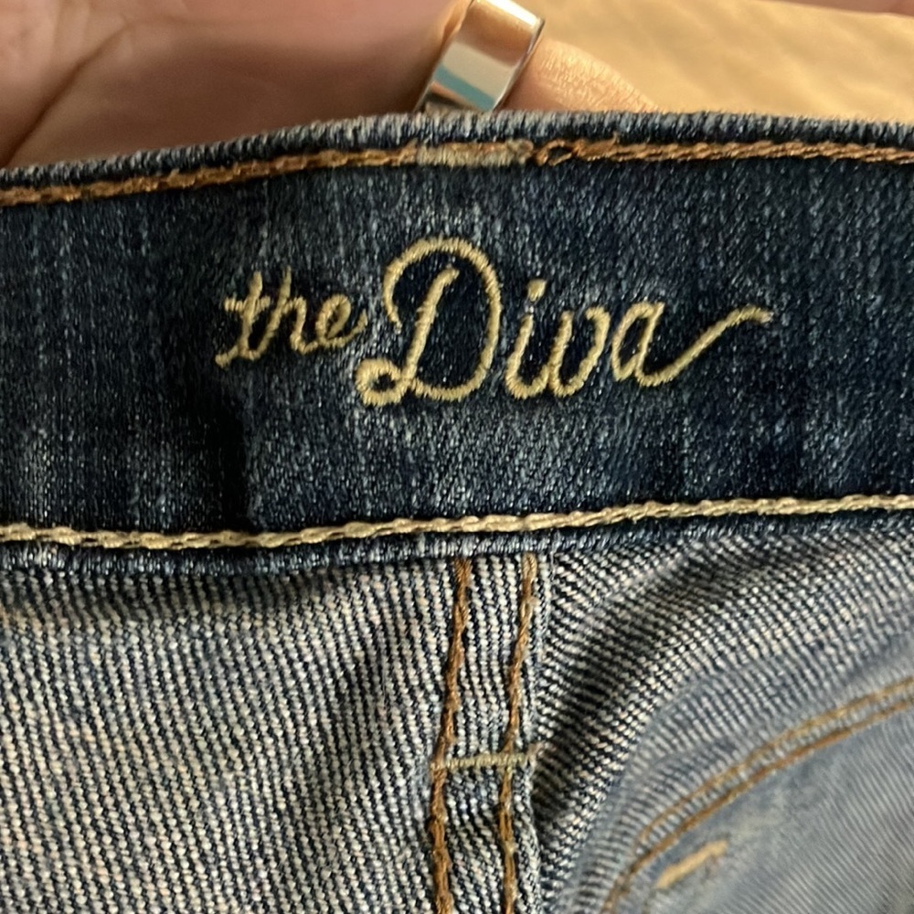 Old Navy ‘the diva’ jeans, size 16 - Picture 4 of 5